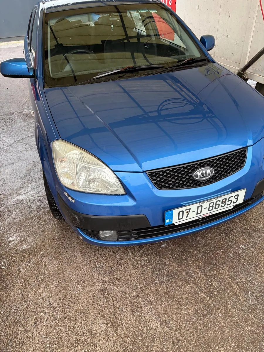 Kia Rio. 190000km.  New NCT.   03/27.  2 keys - Image 3