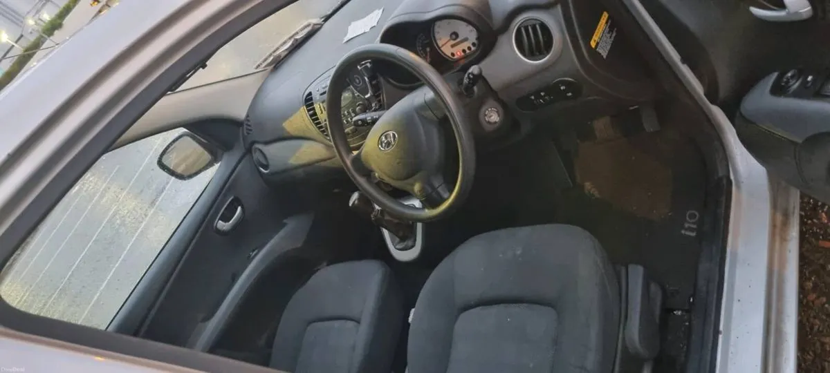 2010 Hyundai i10 Deluxe Silver Petrol 1.2L - Image 5