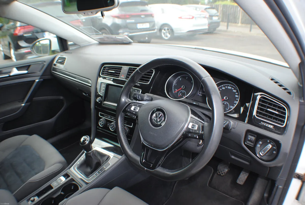 Volkswagen Golf 2015 - Image 3