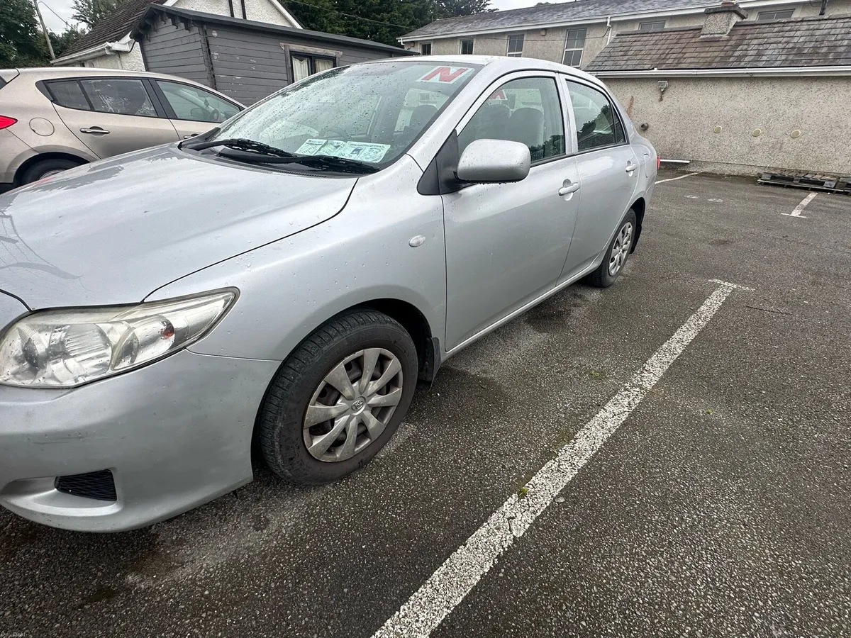 Toyota corolla - Image 2