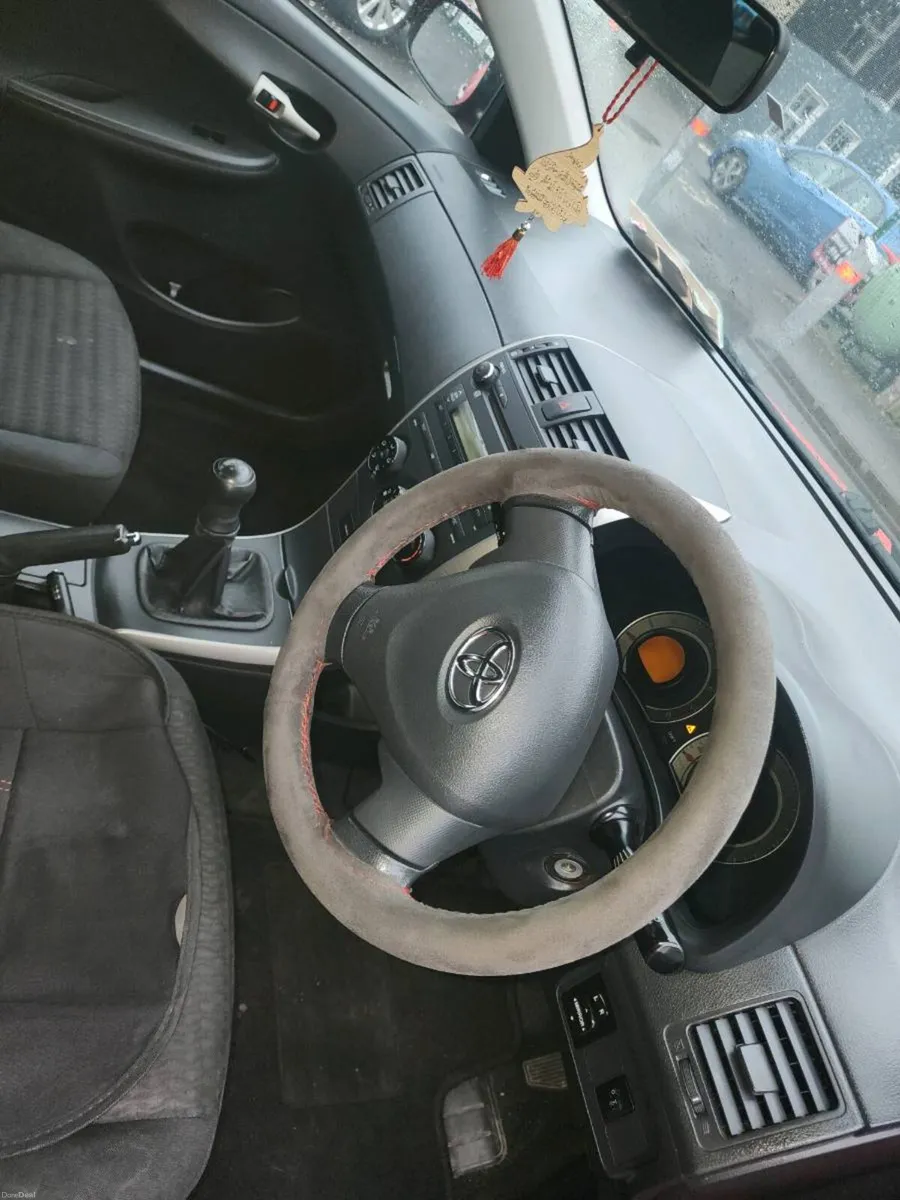 Toyota corolla 2007 - Image 3