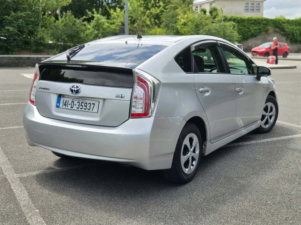 Toyota Prius / NCT 03/27 ✅️ - Image 2