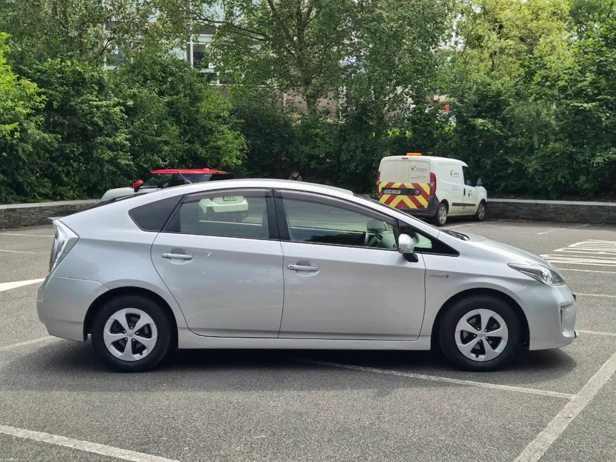 Toyota Prius / NCT 03/27 ✅️ - Image 6