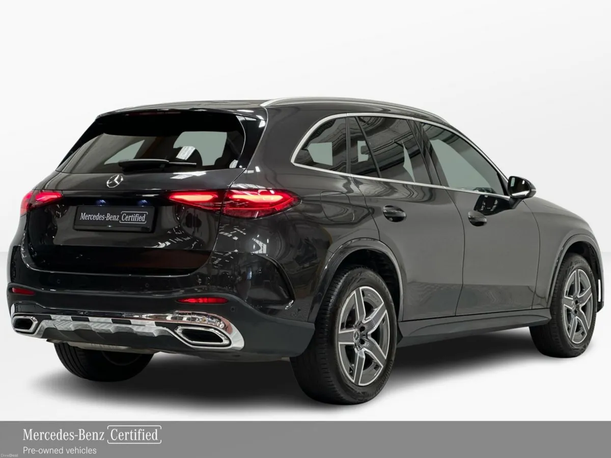Mercedes-Benz GLC GLC300 DE 4Matic AMG Line + PHEV - Image 3