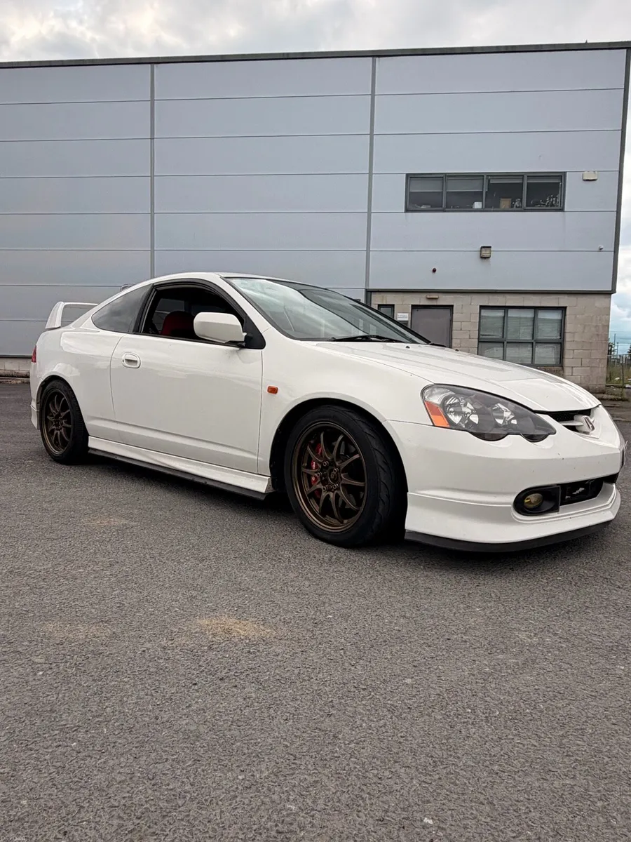 Honda Integra DC5 Type R - K24 FRANK! - Image 1