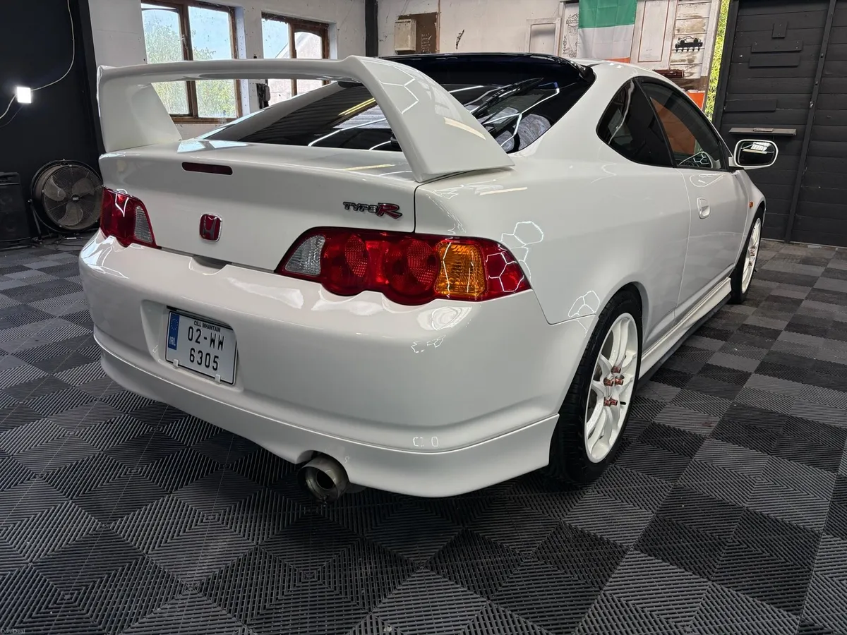Honda Integra DC5 Type R - K24 FRANK! - Image 5