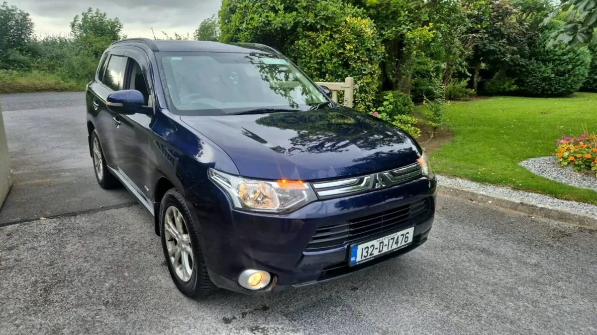 Mitsubishi Oulander Pajero - Image 1