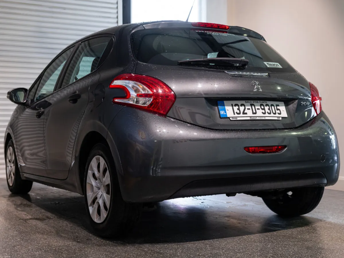 Peugeot 208 ACCESS 1.2 4DR - Image 6