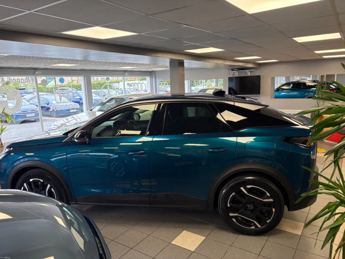 Peugeot 3008 ALLURE EV - Image 6