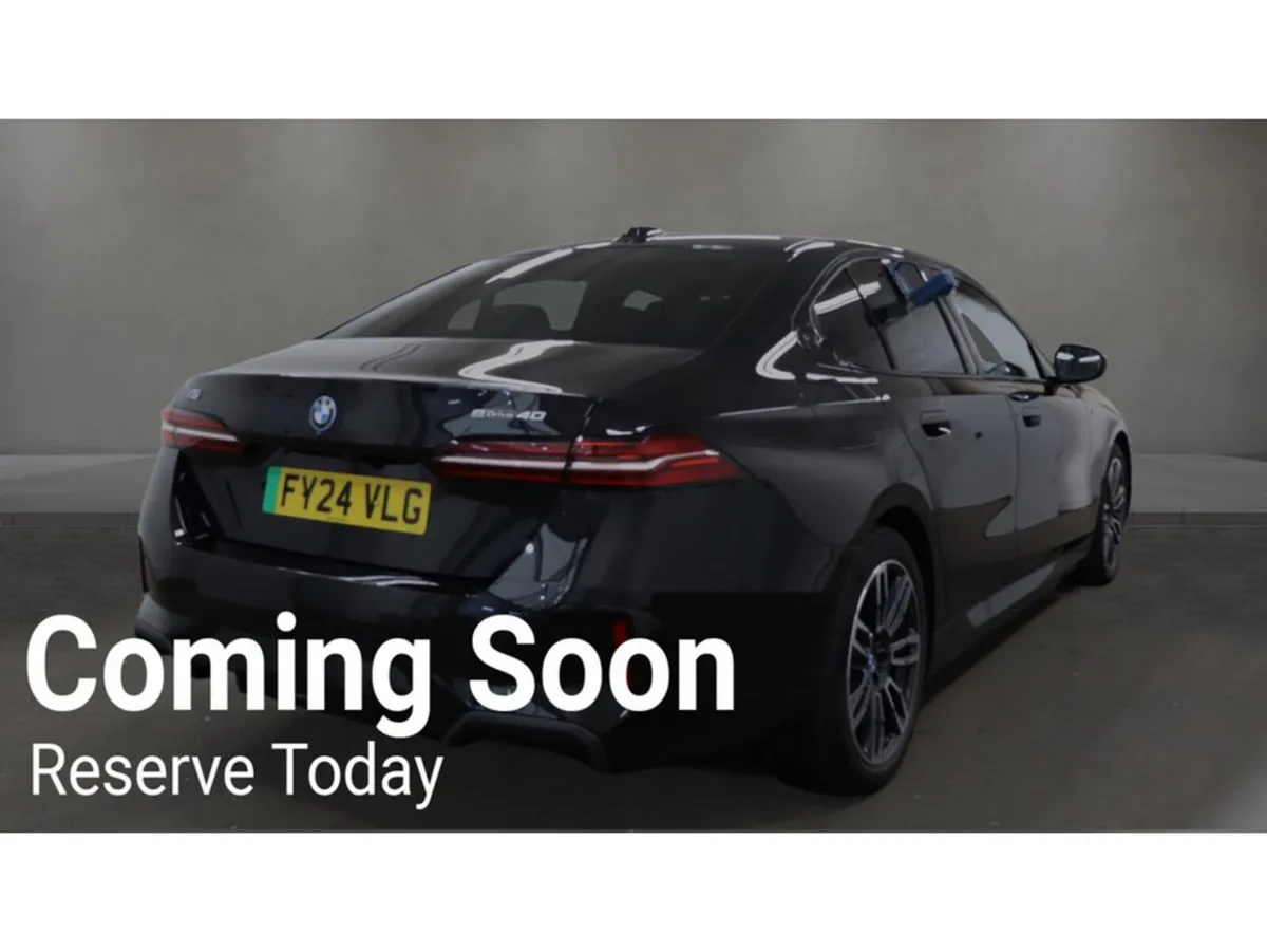 BMW i5 EDRIVE 40 M SPORT AUTOMATIC **ONE OWNER / 1 - Image 3