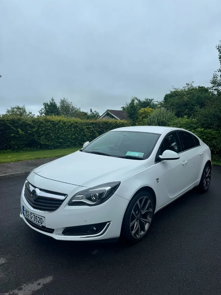 Vauxhall Insignia 2015 - Image 1