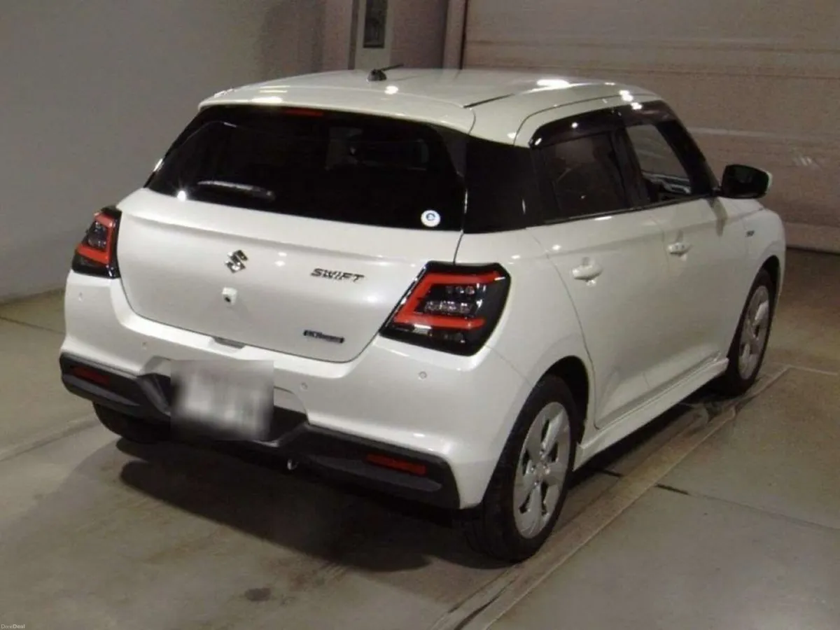 Suzuki Swift 1.2 HYBRID AUTOMATIC - CRUISE CONTROL - Image 2