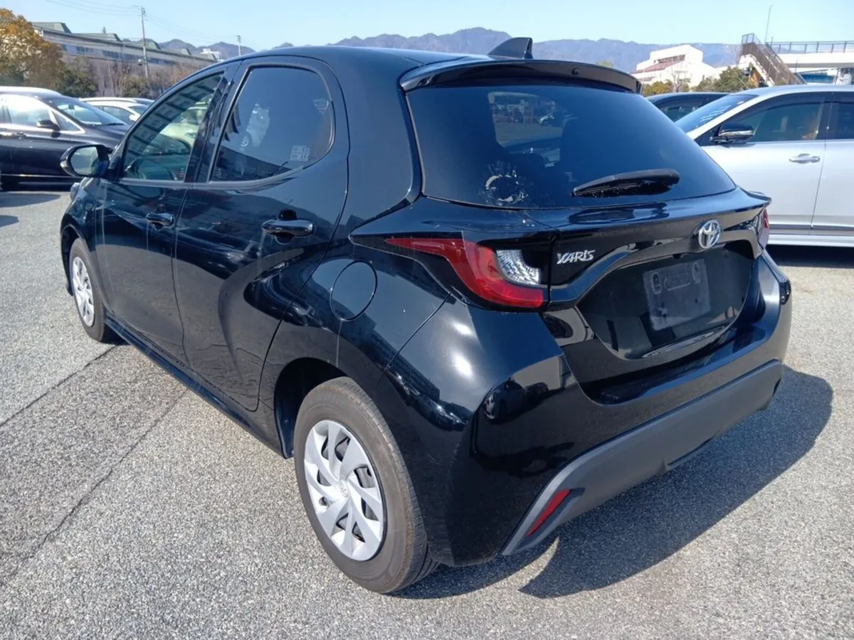 Toyota Yaris 1.0 Edition Automatic - Image 4