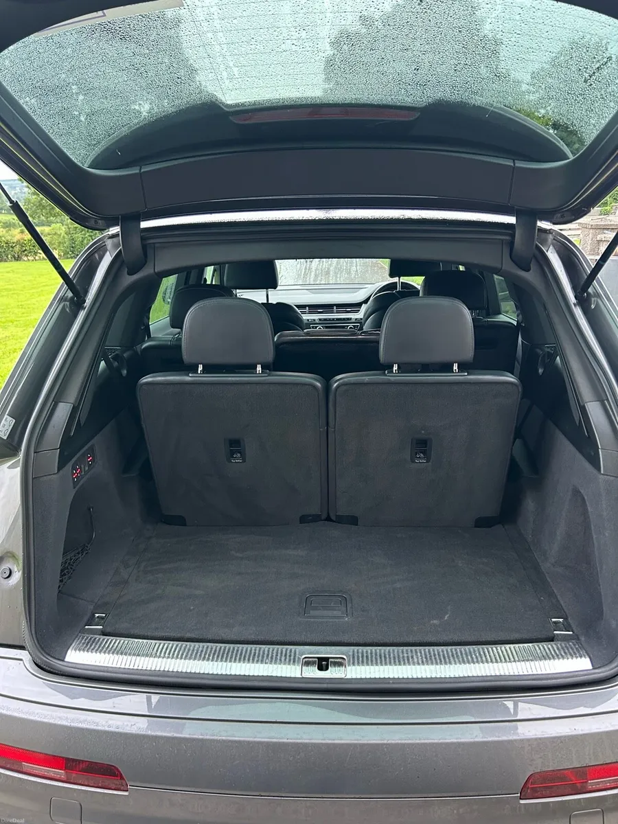 Audi Q7 - Image 4