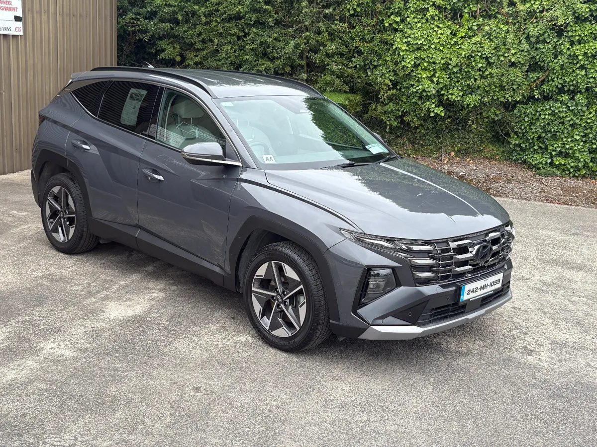 Hyundai Tucson 2024 1 OWNER 33000KM TOP SPEC - Image 3