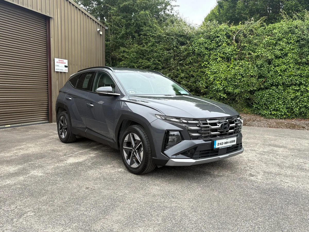 Hyundai Tucson 2024 1 OWNER 33000KM TOP SPEC - Image 5