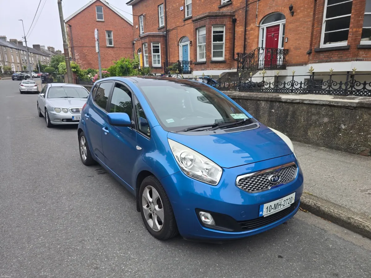 Kia Venga 2010 - Image 1