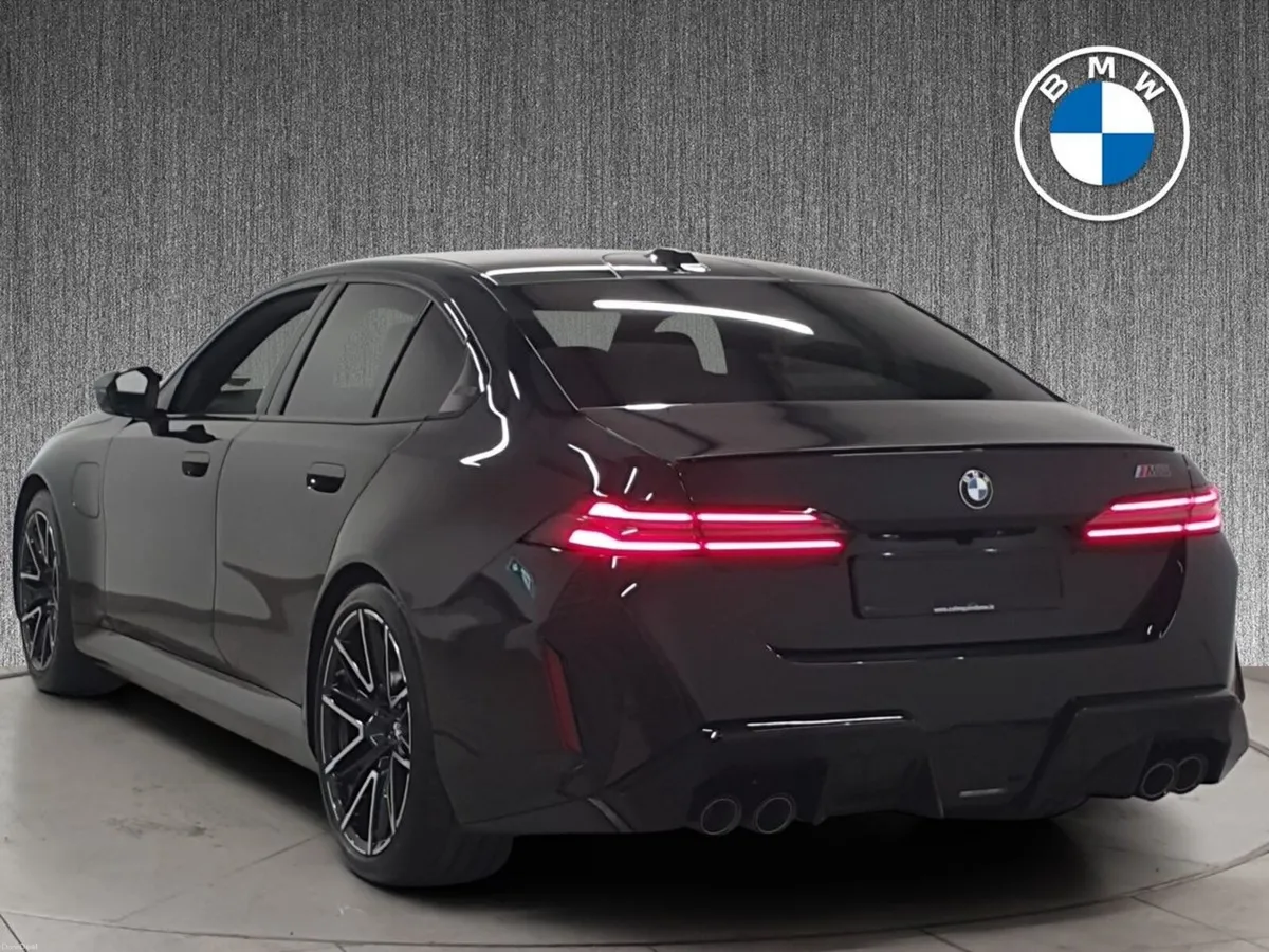BMW M5 M5 Saloon IMMEDIATE DELIVERY - Image 3