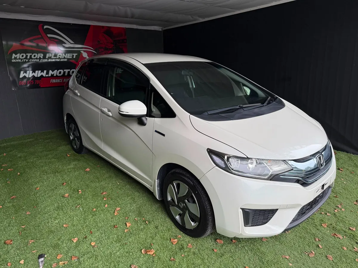 HONDA FIT/JAZZ   2015 AUTOMATIC - Image 2
