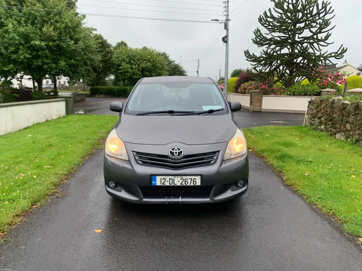 2012 Toyota Verso 2.0 D4D NCT 11-26 - Image 2