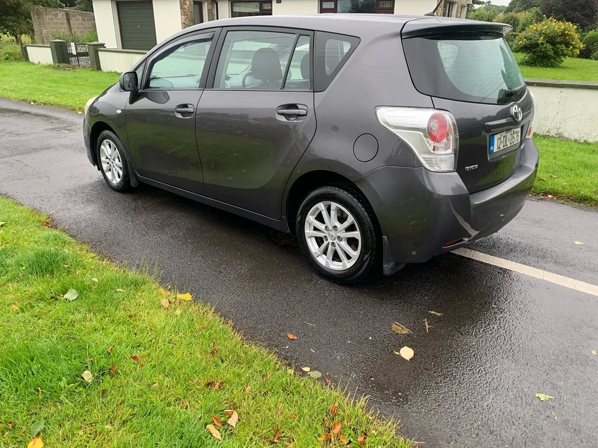 2012 Toyota Verso 2.0 D4D NCT 11-26 - Image 4