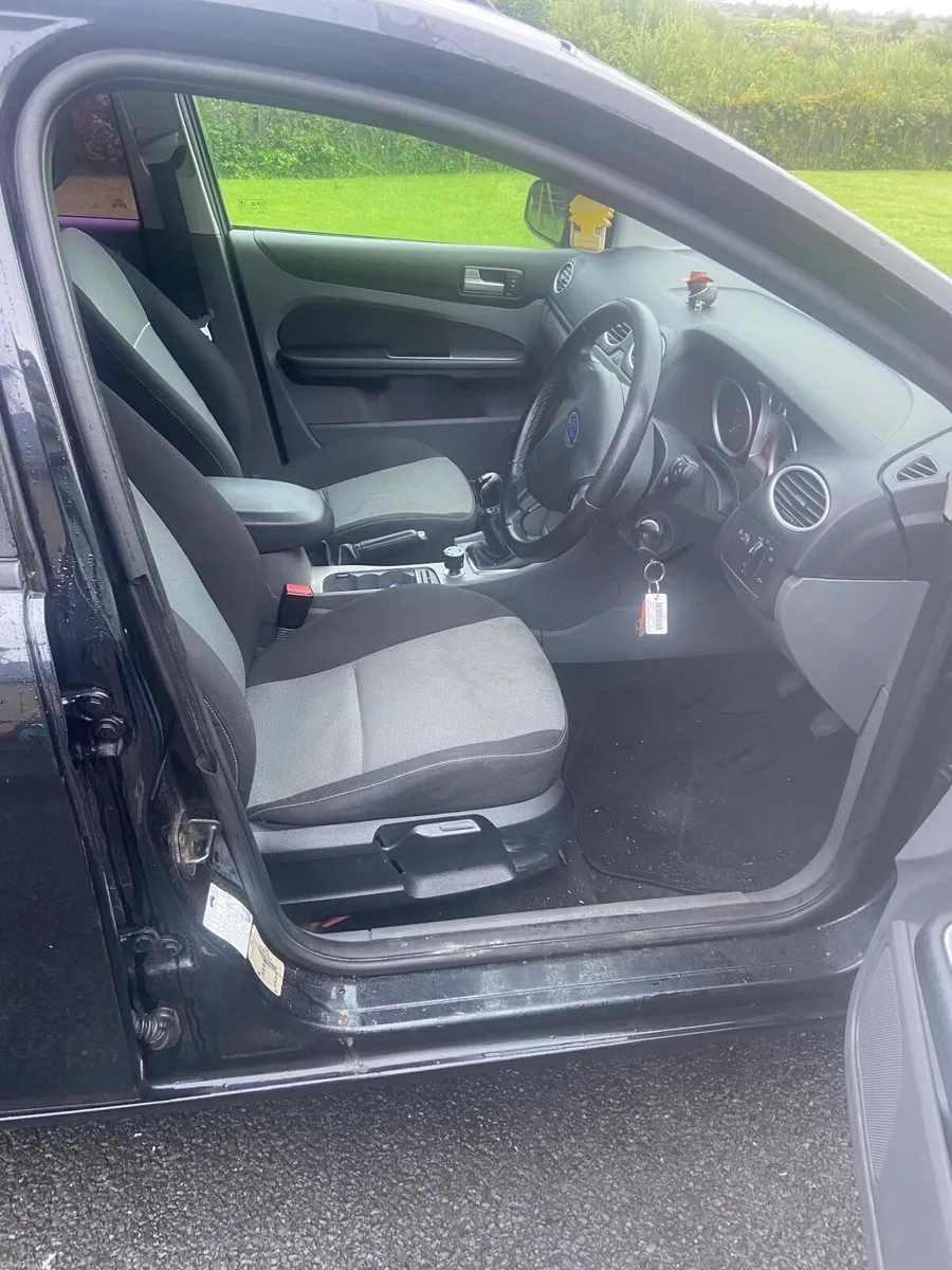 Ford Focus 2011 - Image 6