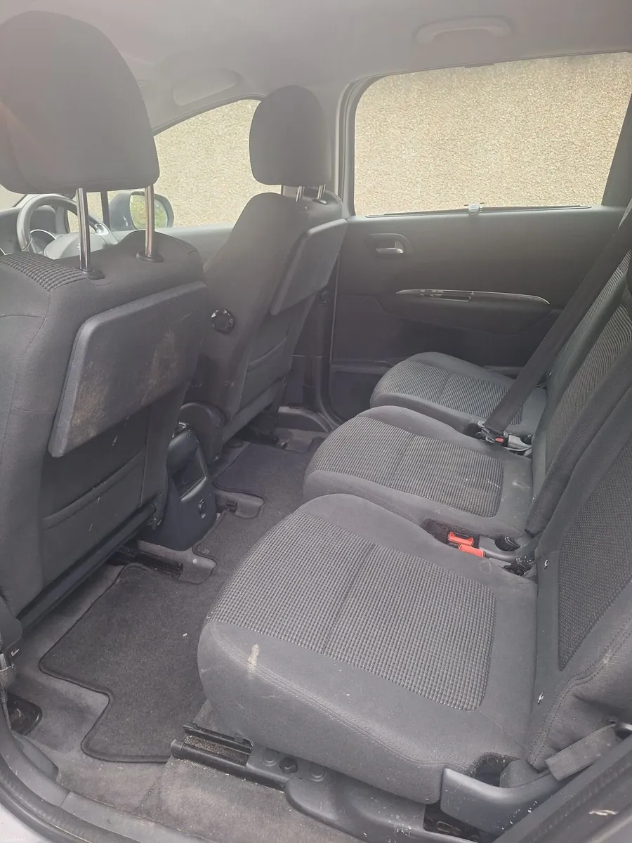 Peugeot 5008 2015 - Image 4