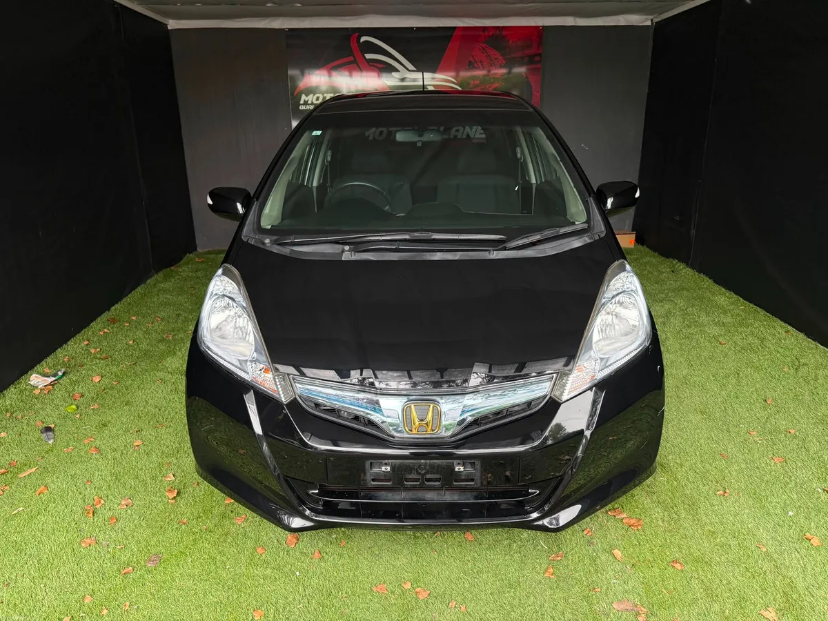 HONDA FIT/JAZZ 2013 AUTOMATIC BEST PRICE!! - Image 1