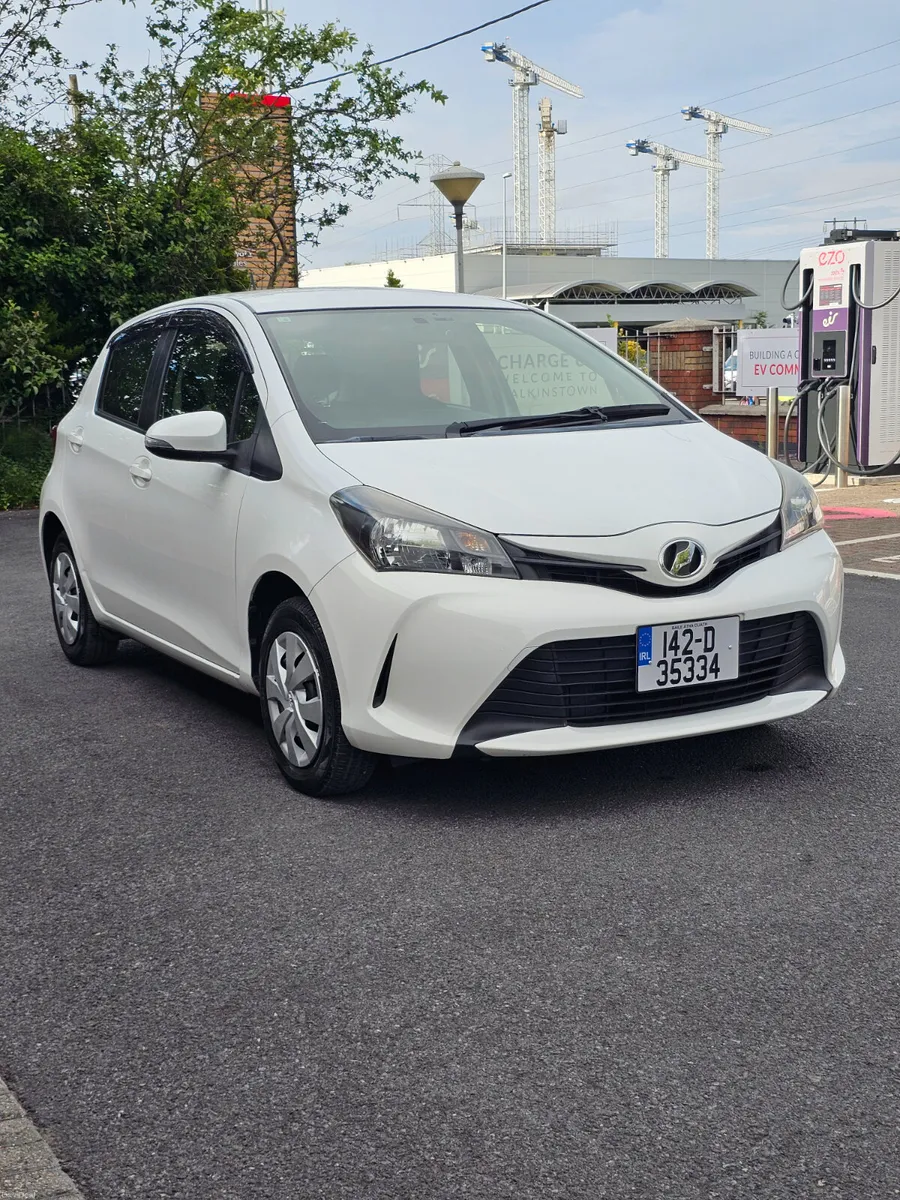 Toyota Vitz 2014 Automatic - Image 2