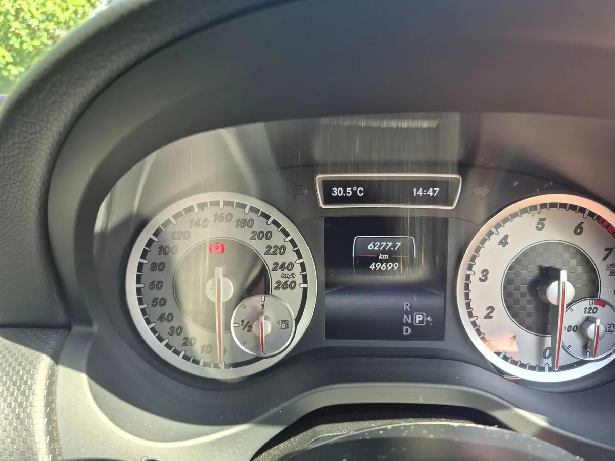 Mercedes-Benz A-Class 2015 - Image 4