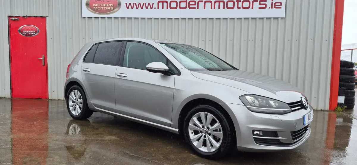 Volkswagen Golf automatic comfort 1.2 tsi low kms - Image 1