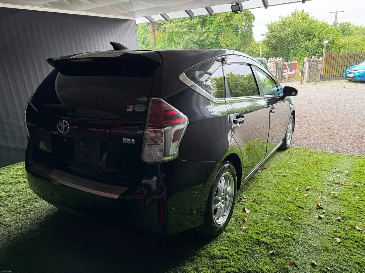 TOYOTA PRIUS ALPHA 2020 AUTOMATIC 7 SEATER - Image 5