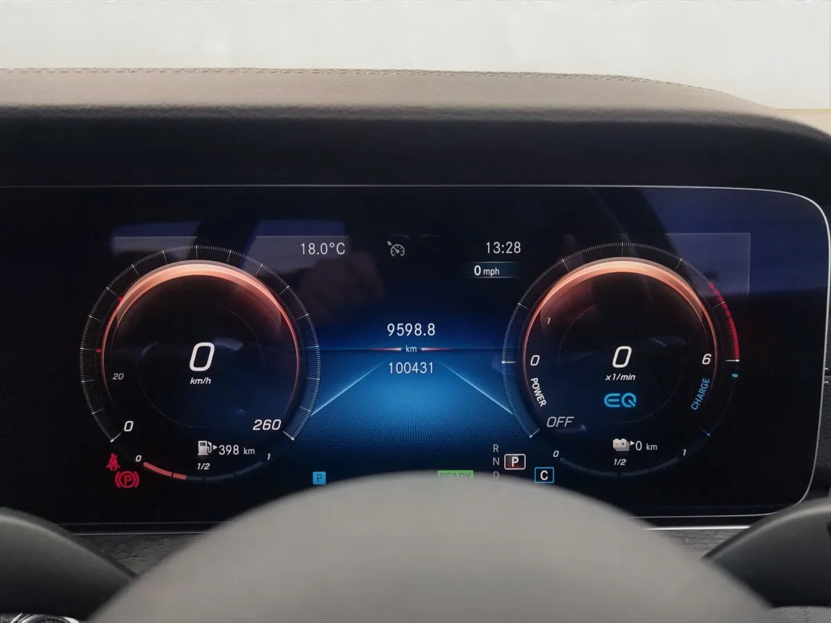 Mercedes-Benz E-Class 300 DE AMG - Image 5