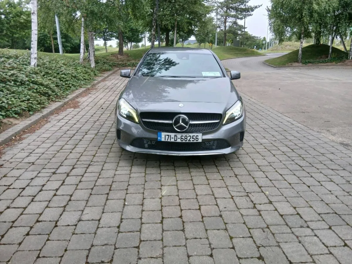 Mercedes A180 AUTOMATIC - Image 3