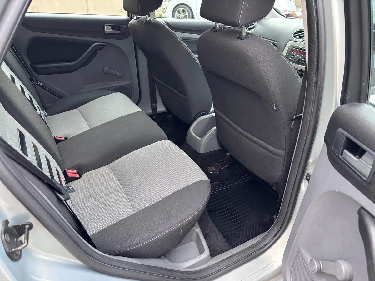 Ford focus - Image 4