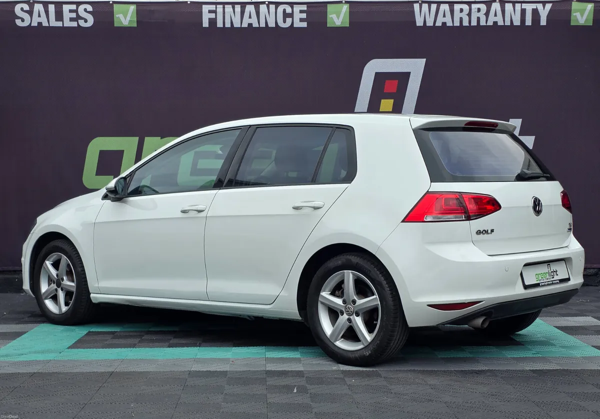 2016 Volkswagen Golf 1.2 TSI DSG Automatic - Image 4
