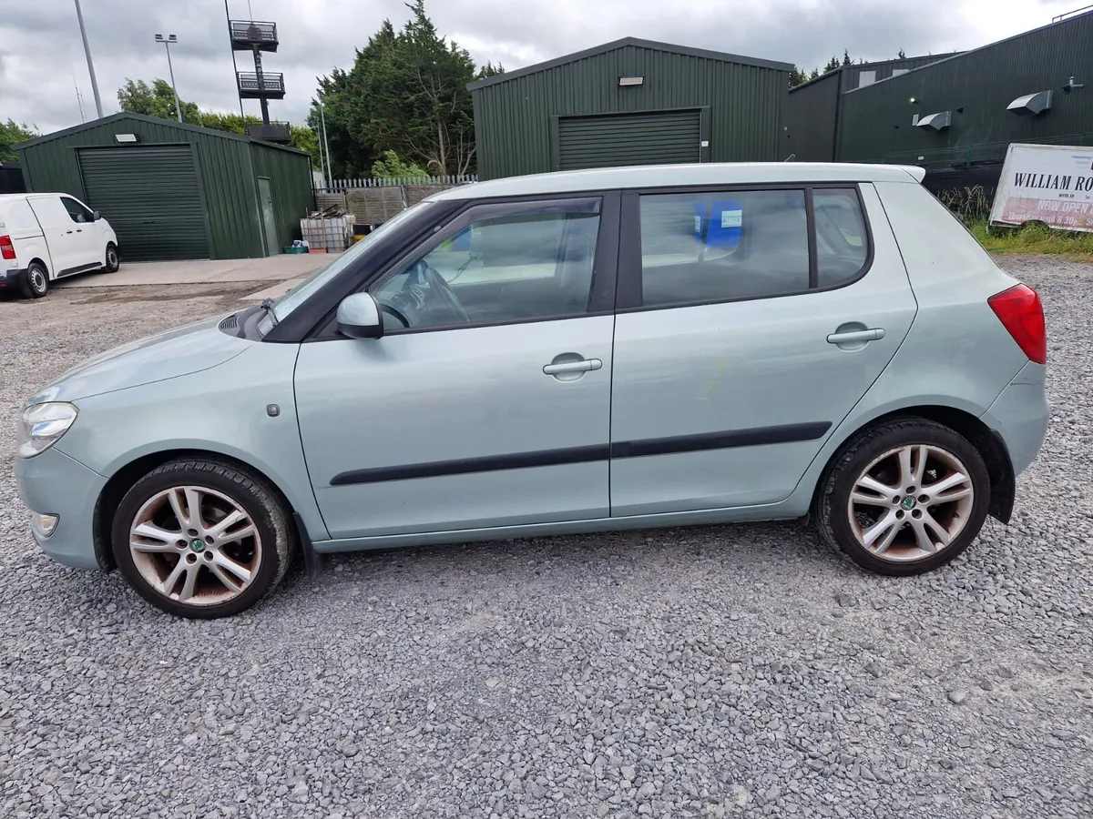 Skoda Fabia 2012 - Image 2