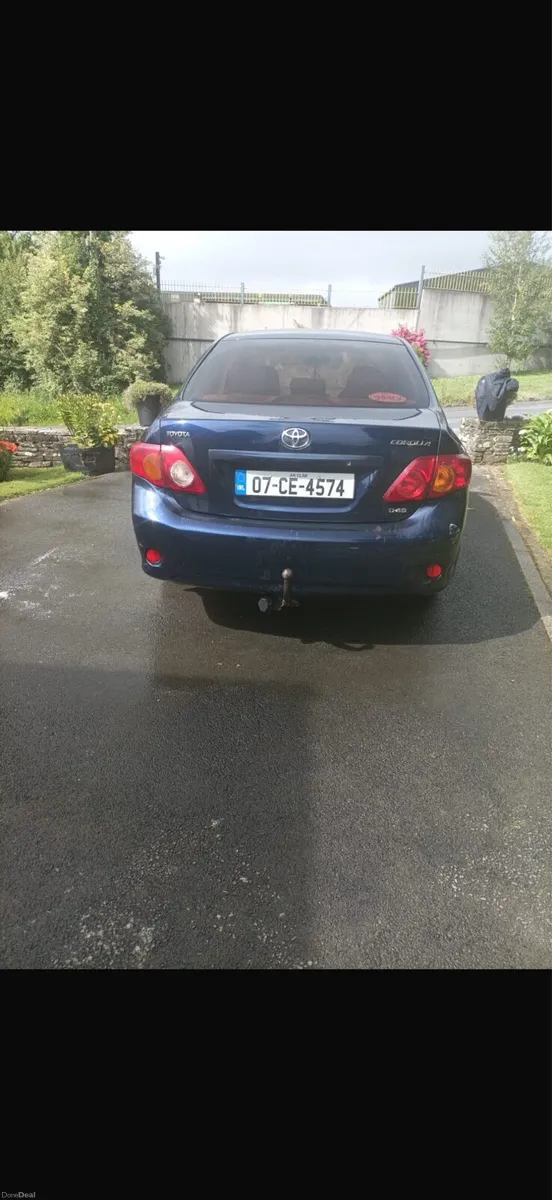 Toyota Corolla - Image 2
