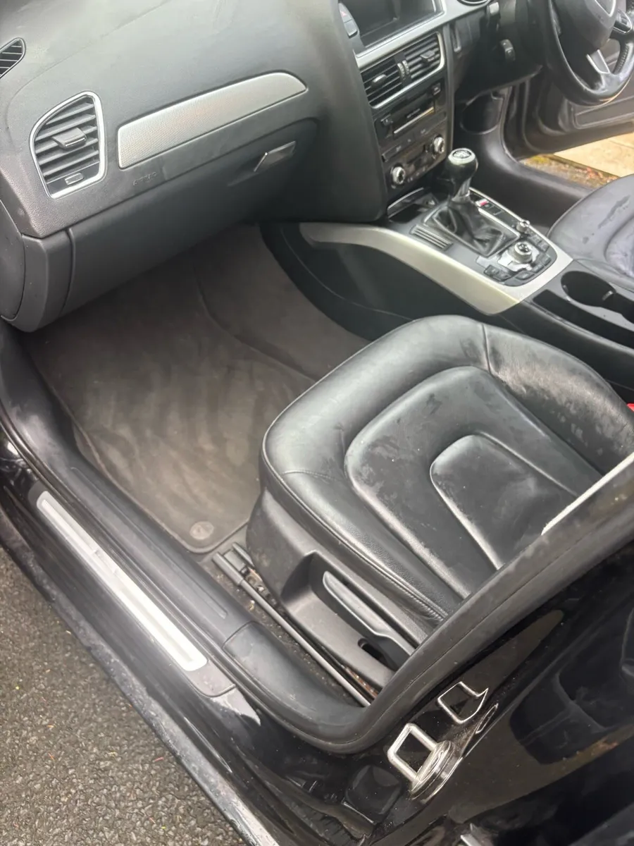 Audi A4 Avant Estate - Image 4