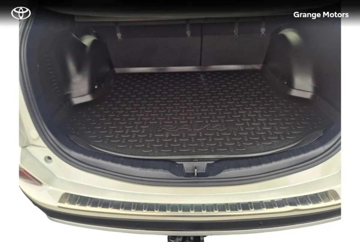 Toyota RAV4 2.0D-4D LUNA 5DR**EXTRAS** - Image 6