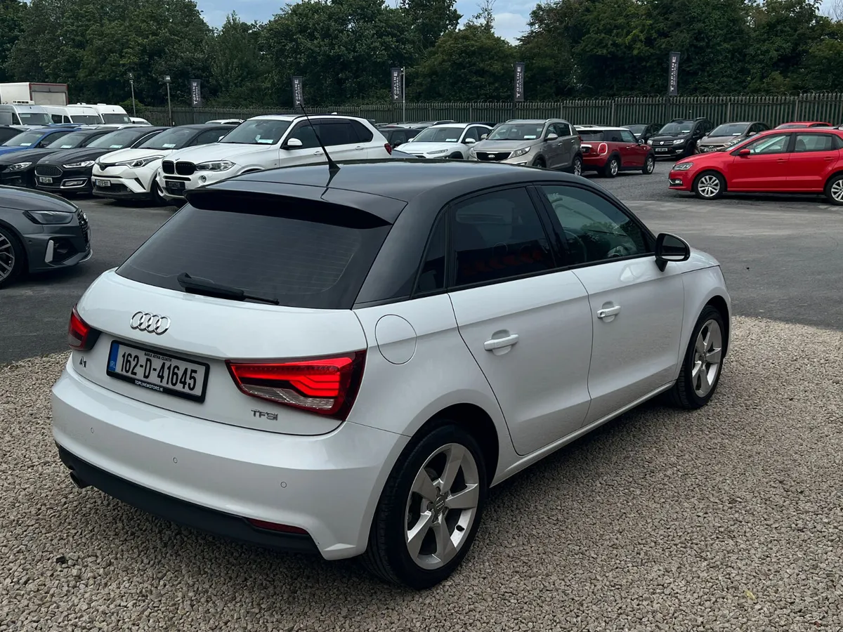 ==2 YEARS NCT//LOW MILAGE//SPOTLESS CAR== - Image 6