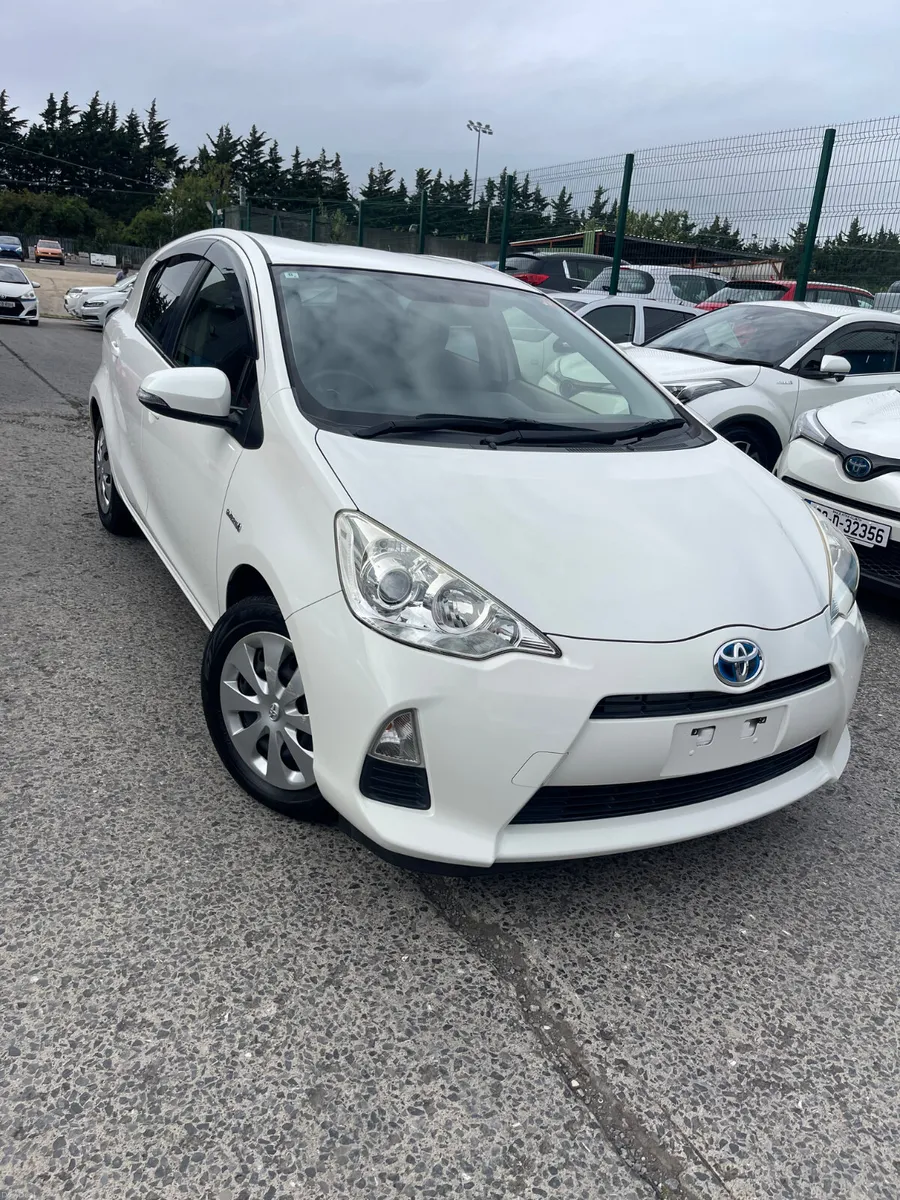 2014 Toyota Aqua hybrid automatic low mileage - Image 2