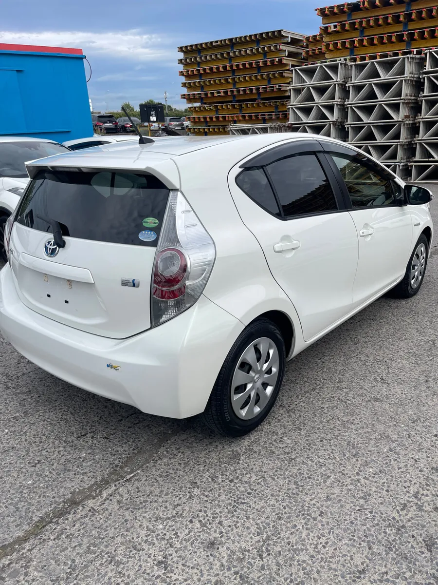 2014 Toyota Aqua hybrid automatic low mileage - Image 4