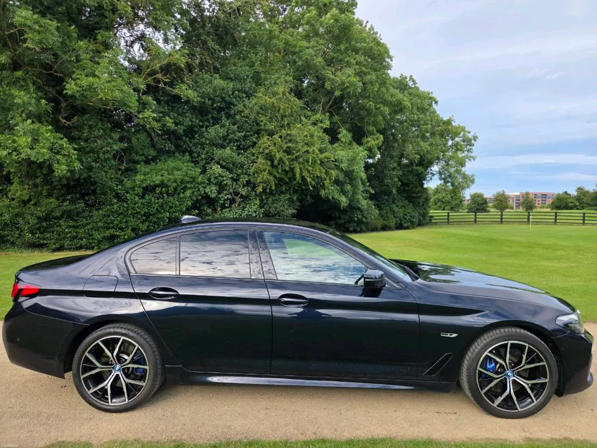 231 BMW 530E MSPORT - Image 2