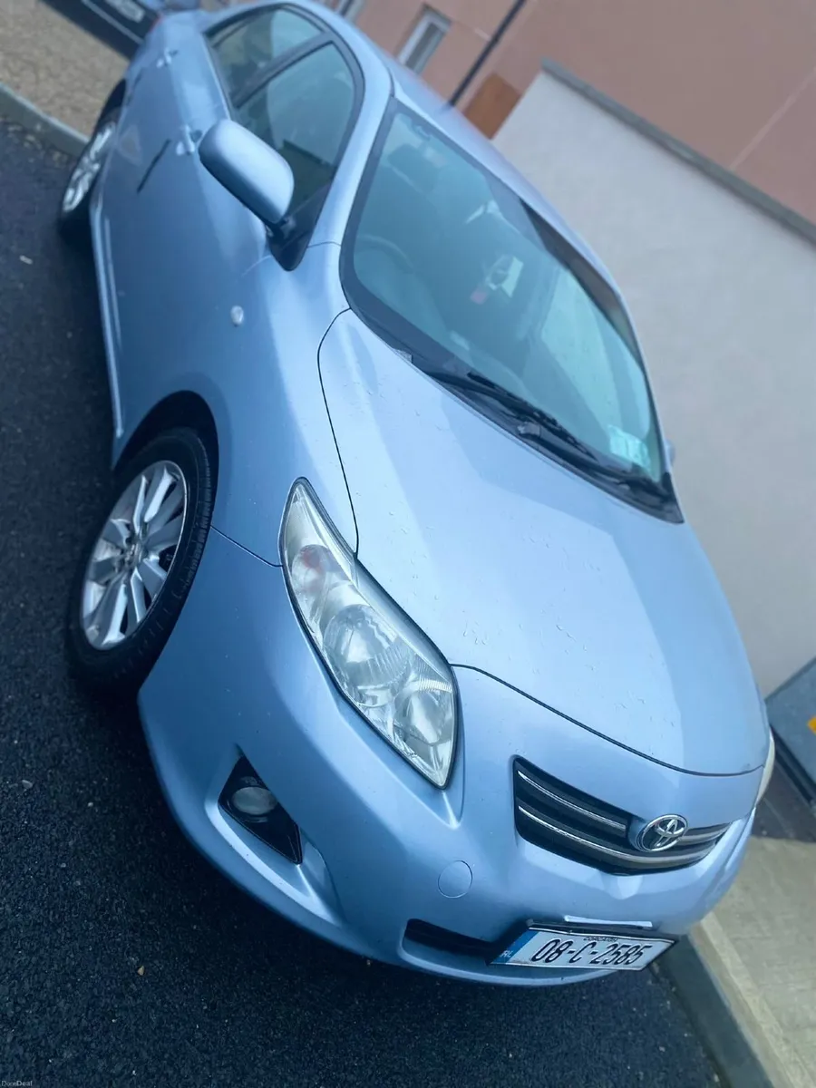 Toyota Corolla 2008 - Image 1