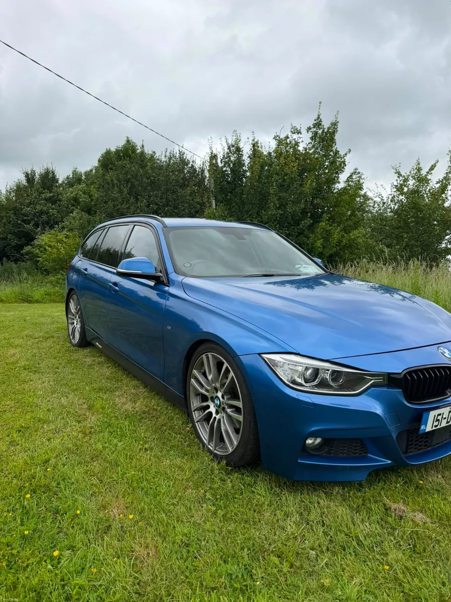 BMW 3-Series 2015 320d Touring - Image 2
