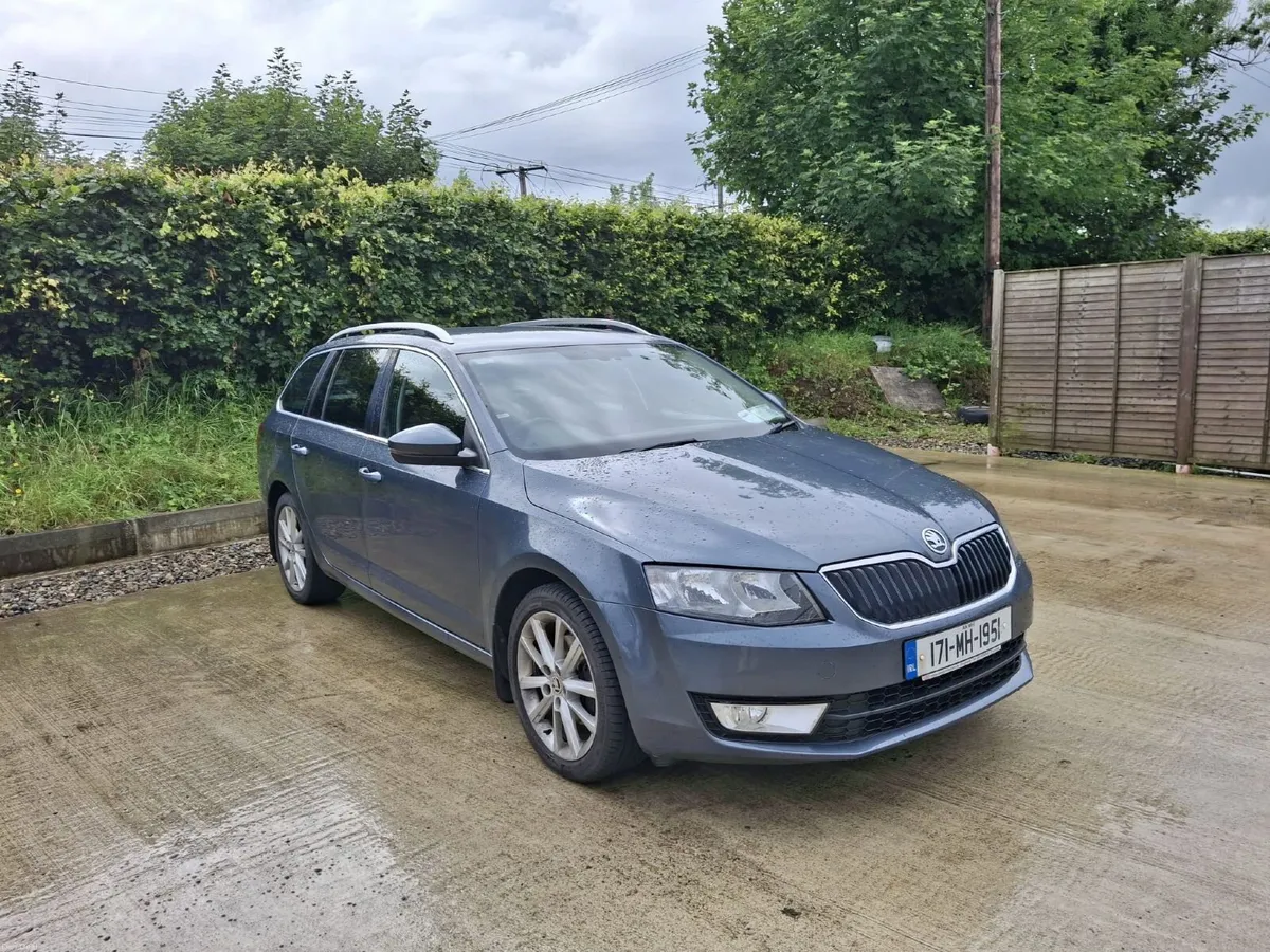 171 Skoda Octavia Combi Style 2.0 TDI 150HP Manual - Image 2