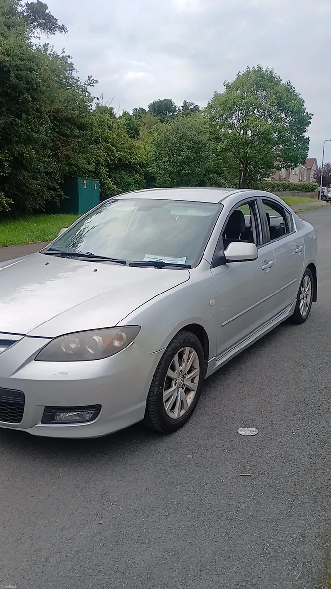 2009 Mazda 3 1.6 petrol 5 speed manual nct until S - Image 3