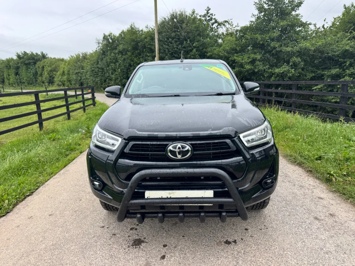211 Toyota Hilux Invincible X ‘Auto Beauty***** - Image 6