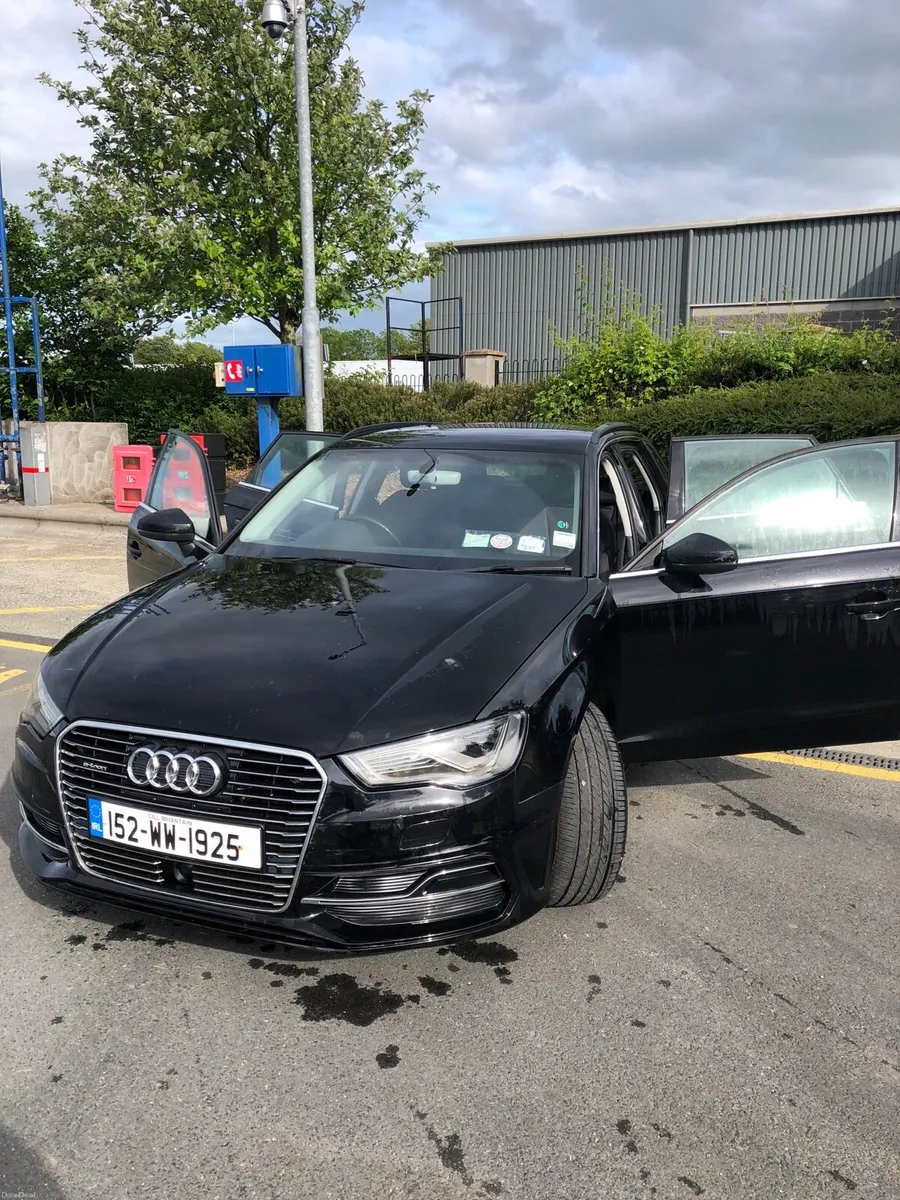 Audi A3 E-Tron - Image 2